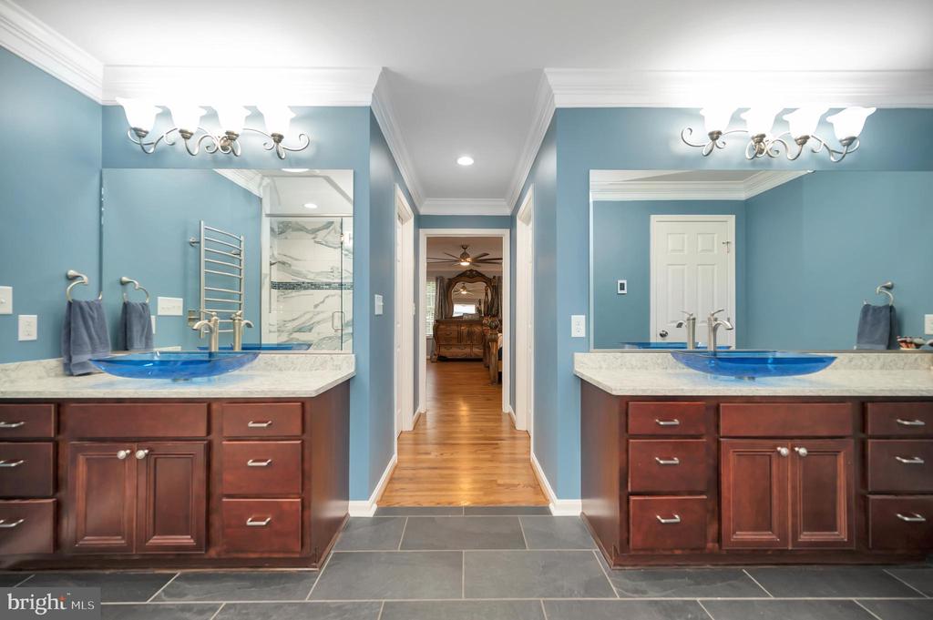 12001 HONOR BRIDGE FARM DR, SPOTSYLVANIA, Virginia 22551, 7 Bedrooms Bedrooms, ,5 BathroomsBathrooms,Residential,12001 HONOR BRIDGE FARM DR,VASP2040442 MLS # VASP2040442