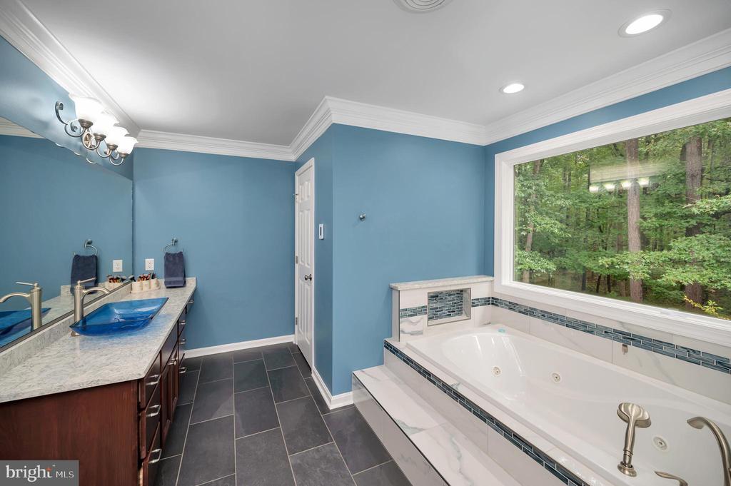 12001 HONOR BRIDGE FARM DR, SPOTSYLVANIA, Virginia 22551, 7 Bedrooms Bedrooms, ,5 BathroomsBathrooms,Residential,12001 HONOR BRIDGE FARM DR,VASP2040442 MLS # VASP2040442