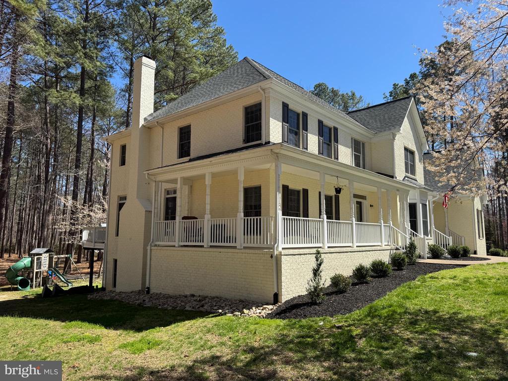 12001 HONOR BRIDGE FARM DR, SPOTSYLVANIA, Virginia 22551, 7 Bedrooms Bedrooms, ,5 BathroomsBathrooms,Residential,12001 HONOR BRIDGE FARM DR,VASP2040442 MLS # VASP2040442