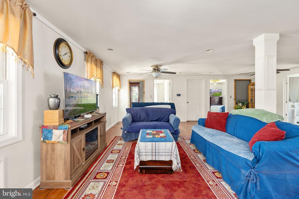 8029 FLIPPO DR, FREDERICKSBURG, Virginia 22408, 3 Bedrooms Bedrooms, ,2 BathroomsBathrooms,Residential,8029 FLIPPO DR,VASP2040436 MLS # VASP2040436 8029 FLIPPO DR, FREDERICKSBURG, Virginia 22408, 3 Bedrooms Bedrooms, ,2 BathroomsBathrooms,Residential,8029 FLIPPO DR,VASP2040436 MLS # VASP2040436