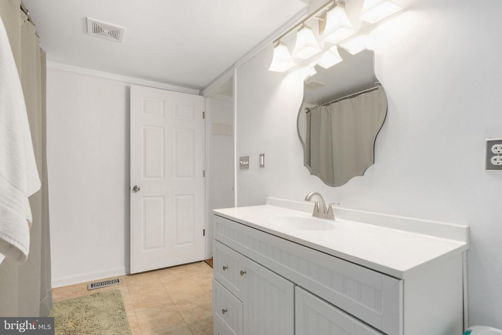 8029 FLIPPO DR, FREDERICKSBURG, Virginia 22408, 3 Bedrooms Bedrooms, ,2 BathroomsBathrooms,Residential,8029 FLIPPO DR,VASP2040436 MLS # VASP2040436 8029 FLIPPO DR, FREDERICKSBURG, Virginia 22408, 3 Bedrooms Bedrooms, ,2 BathroomsBathrooms,Residential,8029 FLIPPO DR,VASP2040436 MLS # VASP2040436