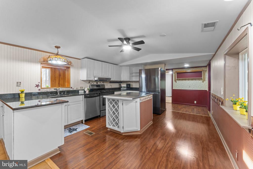 29082 RACCOON FORD RD, BURR HILL, Virginia 22433, 3 Bedrooms Bedrooms, ,2 BathroomsBathrooms,Residential,29082 RACCOON FORD RD,VAOR2013338 MLS # VAOR2013338