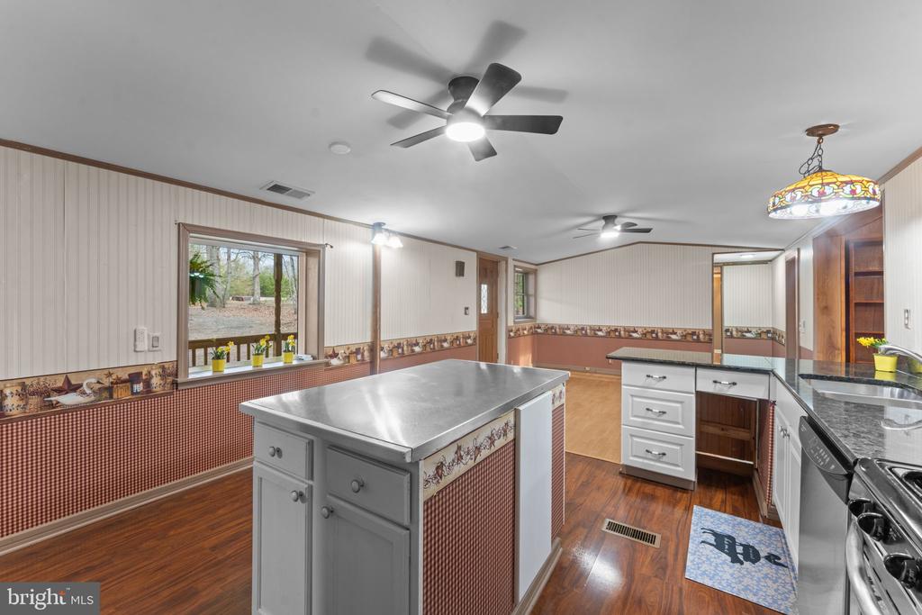 29082 RACCOON FORD RD, BURR HILL, Virginia 22433, 3 Bedrooms Bedrooms, ,2 BathroomsBathrooms,Residential,29082 RACCOON FORD RD,VAOR2013338 MLS # VAOR2013338