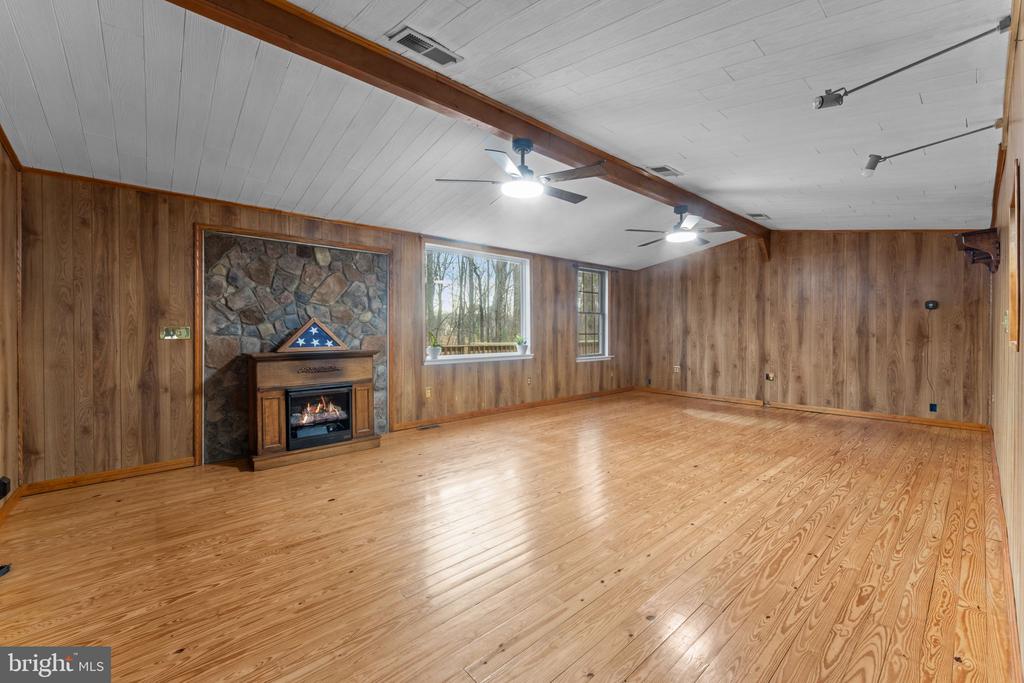 29082 RACCOON FORD RD, BURR HILL, Virginia 22433, 3 Bedrooms Bedrooms, ,2 BathroomsBathrooms,Residential,29082 RACCOON FORD RD,VAOR2013338 MLS # VAOR2013338