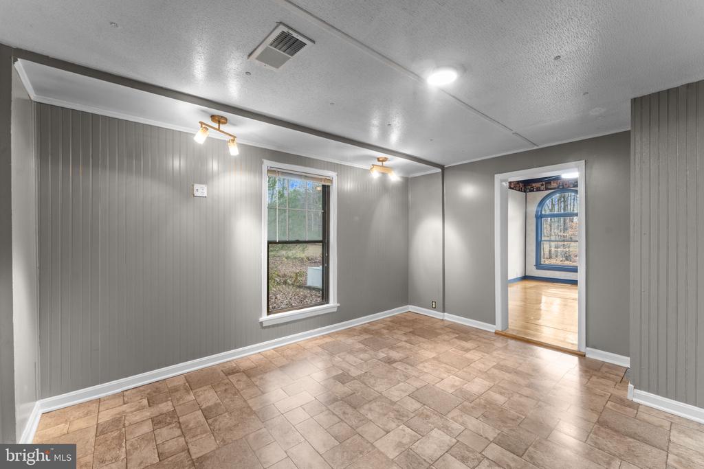 29082 RACCOON FORD RD, BURR HILL, Virginia 22433, 3 Bedrooms Bedrooms, ,2 BathroomsBathrooms,Residential,29082 RACCOON FORD RD,VAOR2013338 MLS # VAOR2013338