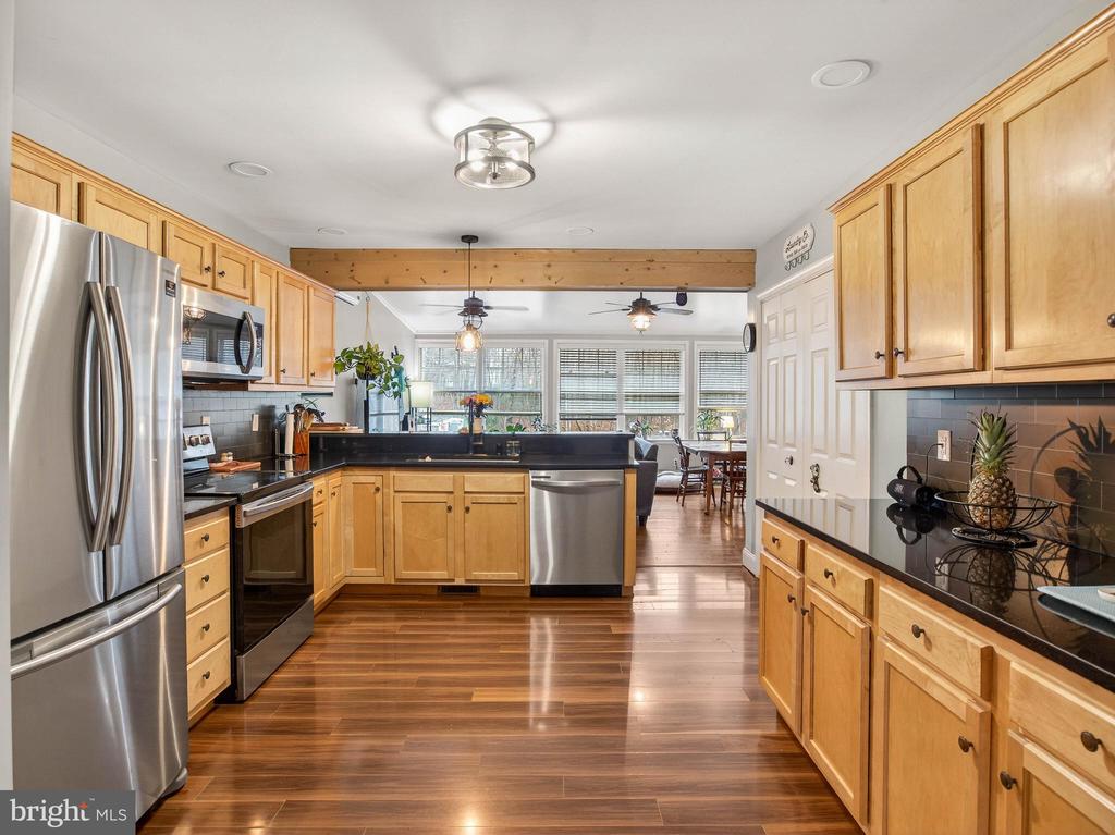 2586 W HOOVER RD, HAYWOOD, Virginia 22722, 3 Bedrooms Bedrooms, ,2 BathroomsBathrooms,Residential,2586 W HOOVER RD,VAMA2002666 MLS # VAMA2002666