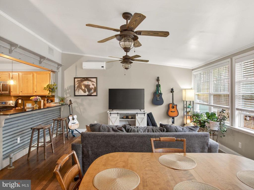 2586 W HOOVER RD, HAYWOOD, Virginia 22722, 3 Bedrooms Bedrooms, ,2 BathroomsBathrooms,Residential,2586 W HOOVER RD,VAMA2002666 MLS # VAMA2002666