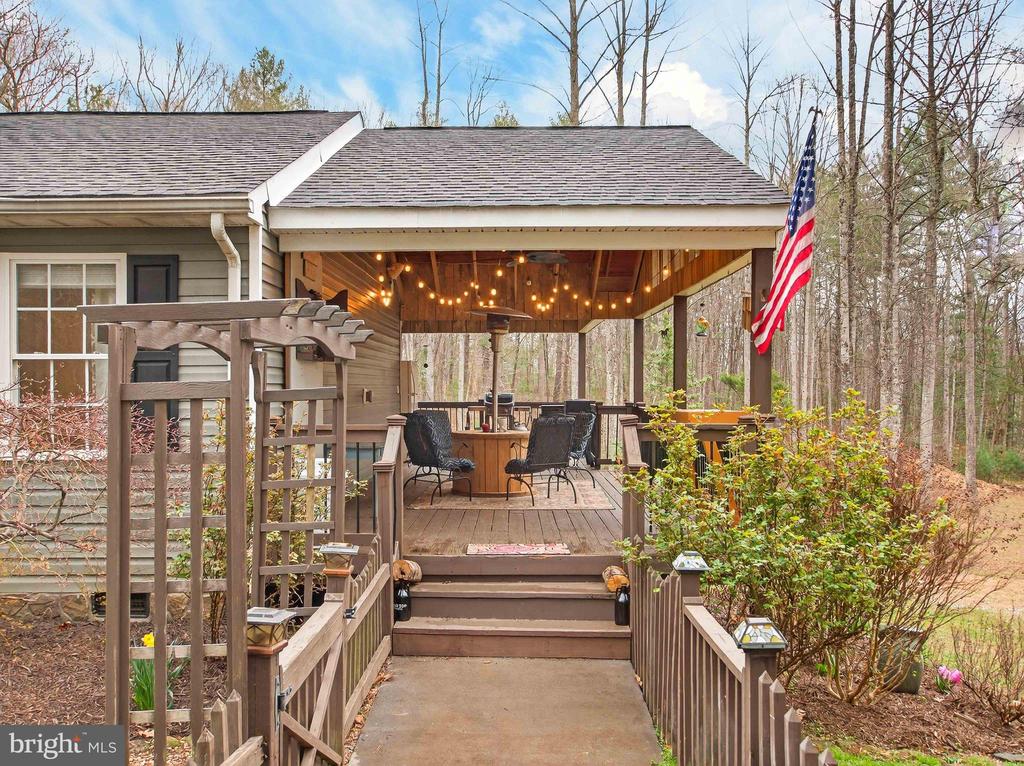 2586 W HOOVER RD, HAYWOOD, Virginia 22722, 3 Bedrooms Bedrooms, ,2 BathroomsBathrooms,Residential,2586 W HOOVER RD,VAMA2002666 MLS # VAMA2002666