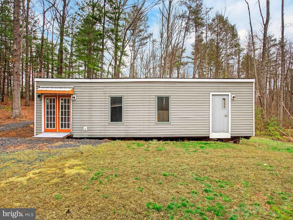 2586 W HOOVER RD, HAYWOOD, Virginia 22722, 3 Bedrooms Bedrooms, ,2 BathroomsBathrooms,Residential,2586 W HOOVER RD,VAMA2002666 MLS # VAMA2002666