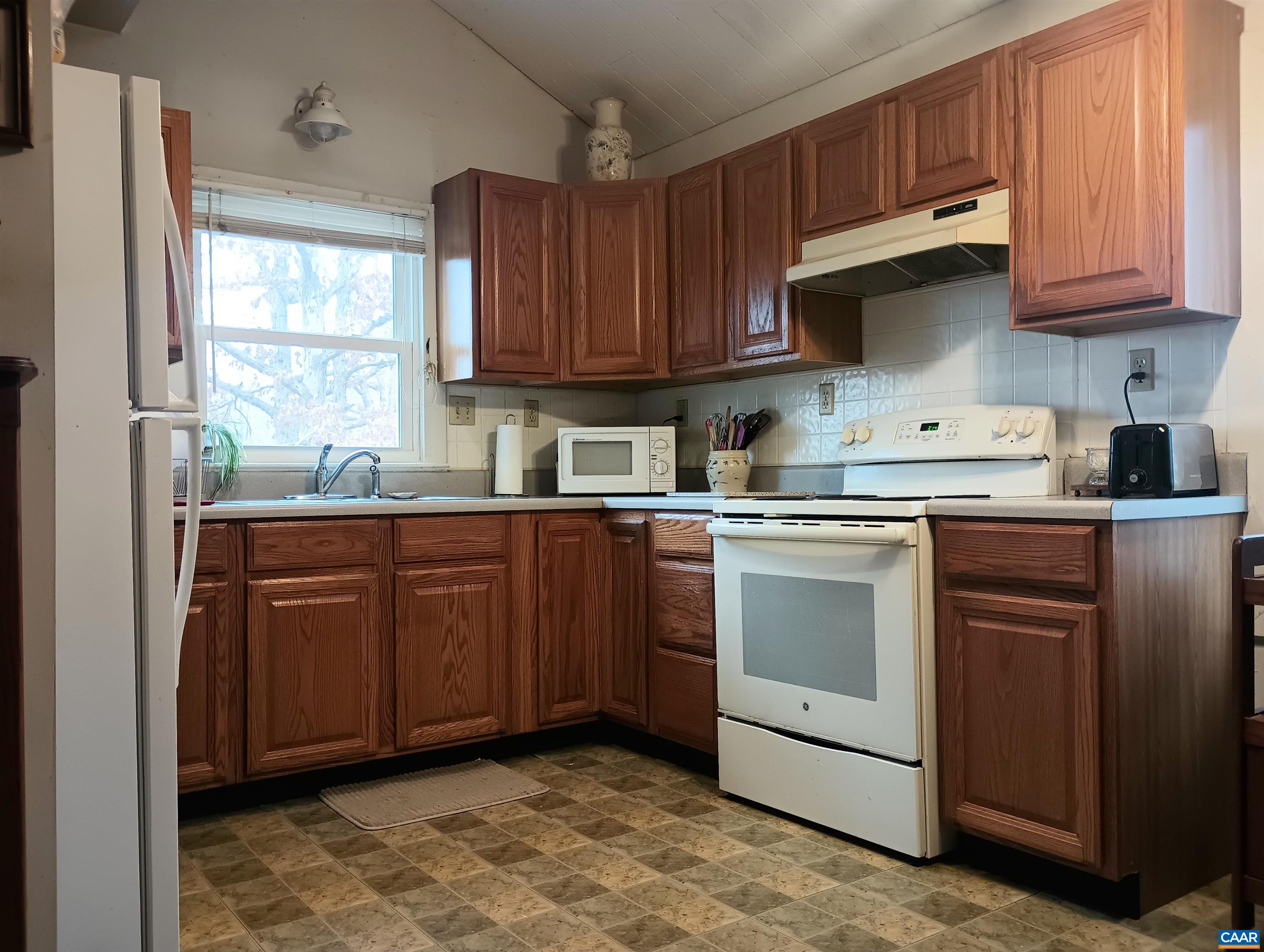 3901 MIDLAND RD, WINGINA, Virginia 24599, 2 Bedrooms Bedrooms, ,1 BathroomBathrooms,Residential,3901 MIDLAND RD,673762 MLS # 673762