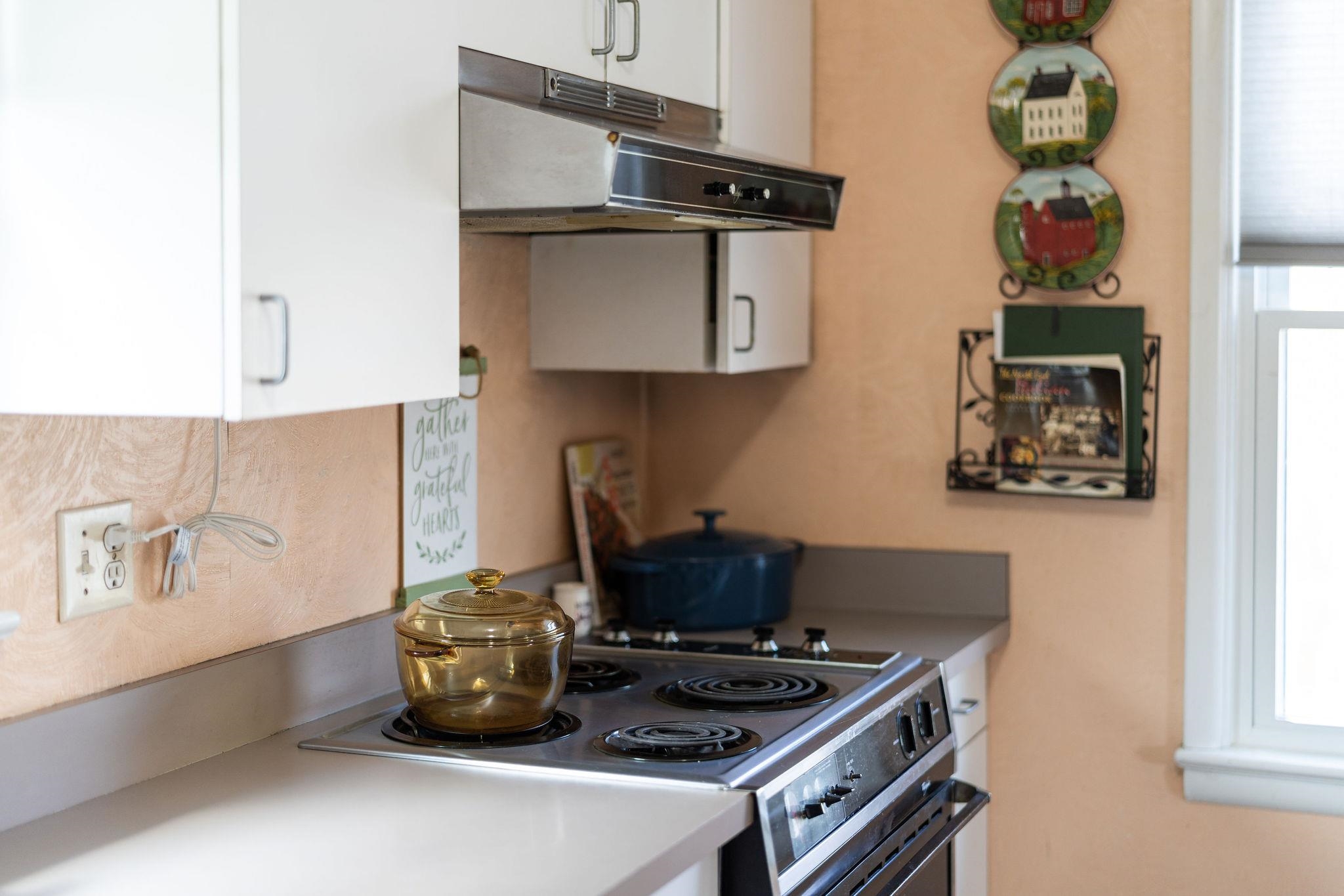 85 SHARON ST, HARRISONBURG, Virginia 22801, 3 Bedrooms Bedrooms, ,1 BathroomBathrooms,Residential,85 SHARON ST,675034 MLS # 675034