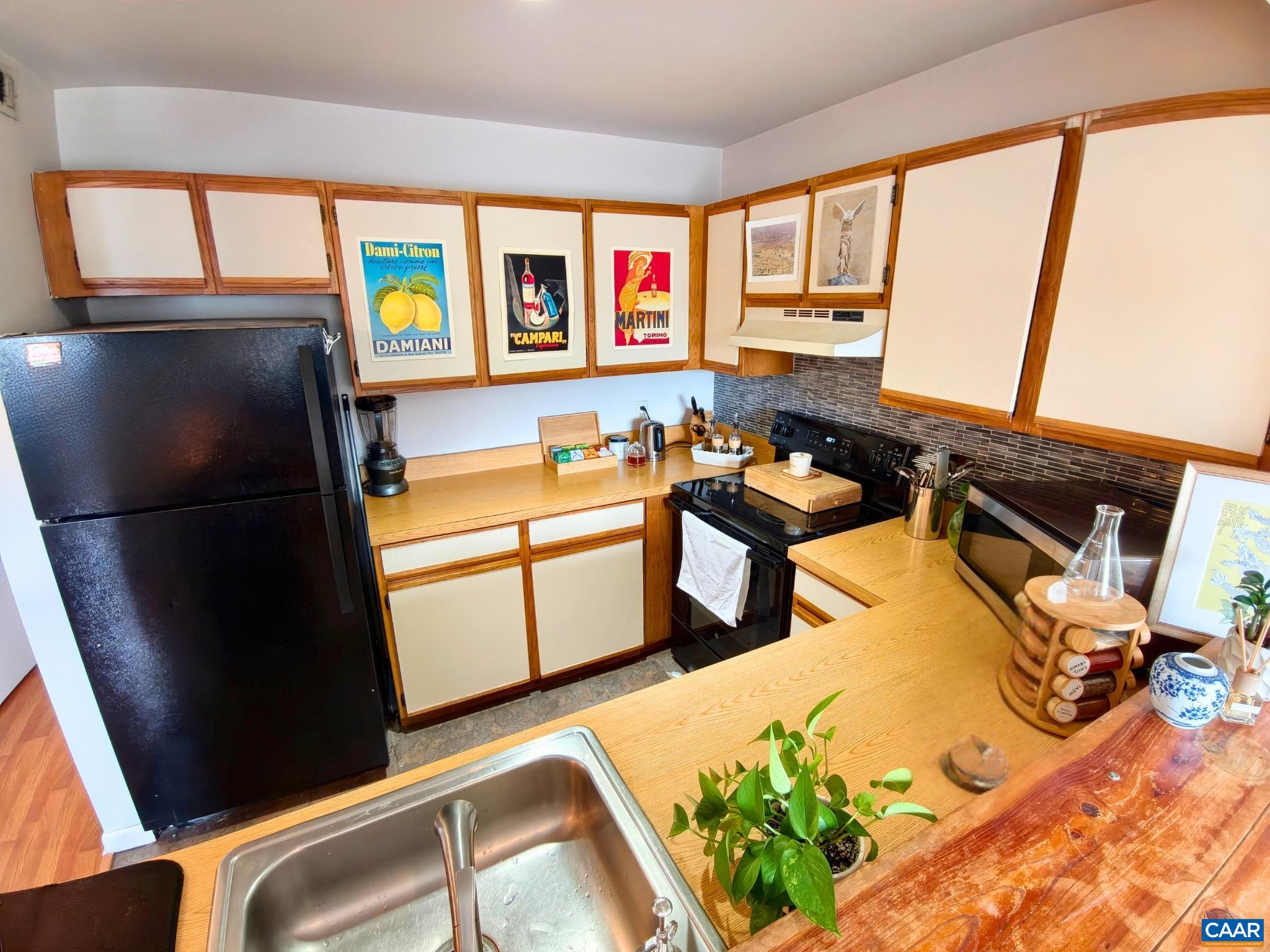 1243 CEDARS CT, CHARLOTTESVILLE, Virginia 22903, 1 Bedroom Bedrooms, ,1 BathroomBathrooms,Residential,1243 CEDARS CT,675036 MLS # 675036 1243 CEDARS CT, CHARLOTTESVILLE, Virginia 22903, 1 Bedroom Bedrooms, ,1 BathroomBathrooms,Residential,1243 CEDARS CT,675036 MLS # 675036