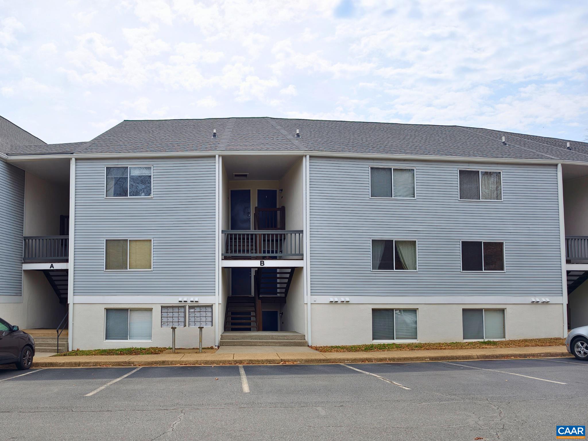 1243 CEDARS CT, CHARLOTTESVILLE, Virginia 22903, 1 Bedroom Bedrooms, ,1 BathroomBathrooms,Residential,1243 CEDARS CT,675036 MLS # 675036 1243 CEDARS CT, CHARLOTTESVILLE, Virginia 22903, 1 Bedroom Bedrooms, ,1 BathroomBathrooms,Residential,1243 CEDARS CT,675036 MLS # 675036