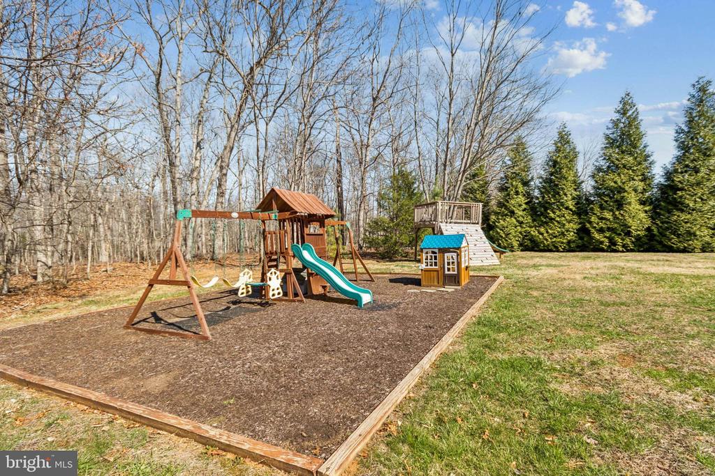 8174 BLACK WALNUT RUN RD, RHOADESVILLE, Virginia 22542, 3 Bedrooms Bedrooms, ,2 BathroomsBathrooms,Residential,8174 BLACK WALNUT RUN RD,VAOR2013636 MLS # VAOR2013636