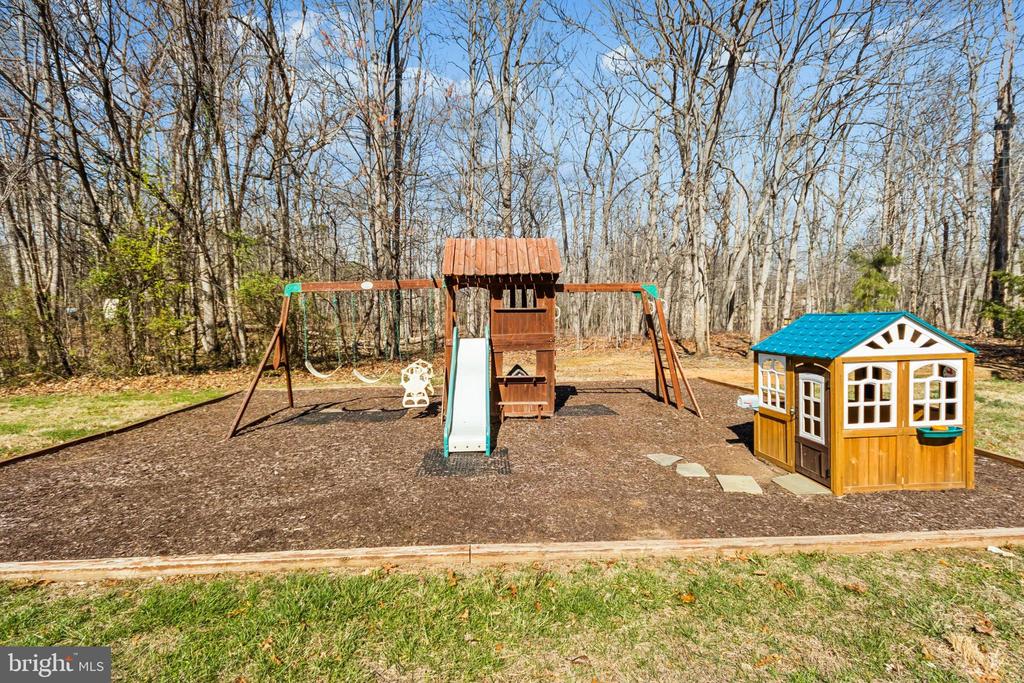 8174 BLACK WALNUT RUN RD, RHOADESVILLE, Virginia 22542, 3 Bedrooms Bedrooms, ,2 BathroomsBathrooms,Residential,8174 BLACK WALNUT RUN RD,VAOR2013636 MLS # VAOR2013636