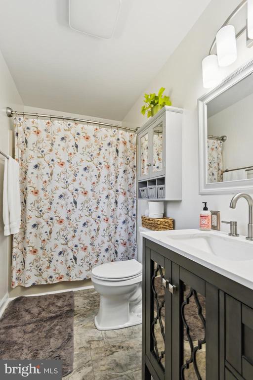 8174 BLACK WALNUT RUN RD, RHOADESVILLE, Virginia 22542, 3 Bedrooms Bedrooms, ,2 BathroomsBathrooms,Residential,8174 BLACK WALNUT RUN RD,VAOR2013636 MLS # VAOR2013636