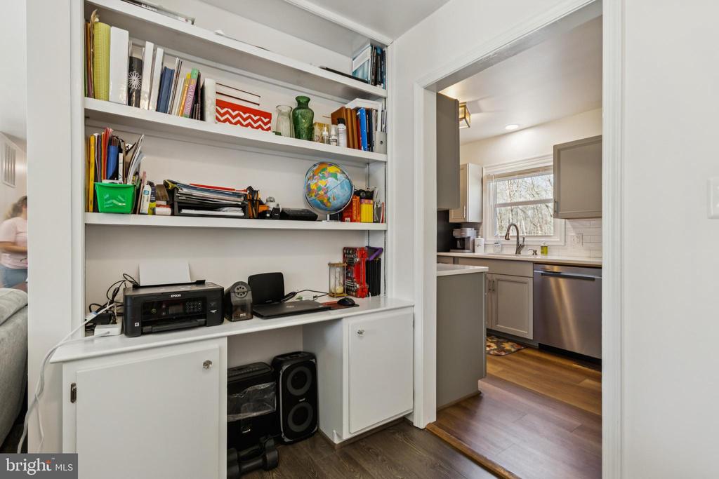 8174 BLACK WALNUT RUN RD, RHOADESVILLE, Virginia 22542, 3 Bedrooms Bedrooms, ,2 BathroomsBathrooms,Residential,8174 BLACK WALNUT RUN RD,VAOR2013636 MLS # VAOR2013636