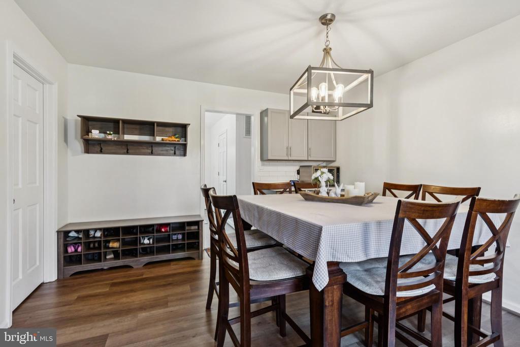 8174 BLACK WALNUT RUN RD, RHOADESVILLE, Virginia 22542, 3 Bedrooms Bedrooms, ,2 BathroomsBathrooms,Residential,8174 BLACK WALNUT RUN RD,VAOR2013636 MLS # VAOR2013636