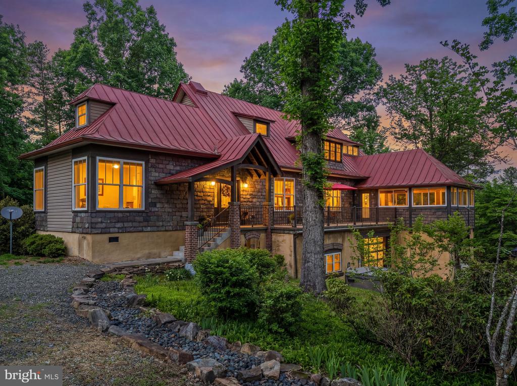 40 ANGEL KISS LN, CASTLETON, Virginia 22716, 2 Bedrooms Bedrooms, ,2 BathroomsBathrooms,Residential,40 ANGEL KISS LN,VARP2002550 MLS # VARP2002550