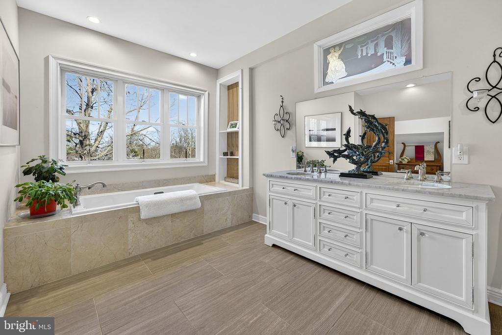 40 ANGEL KISS LN, CASTLETON, Virginia 22716, 2 Bedrooms Bedrooms, ,2 BathroomsBathrooms,Residential,40 ANGEL KISS LN,VARP2002550 MLS # VARP2002550