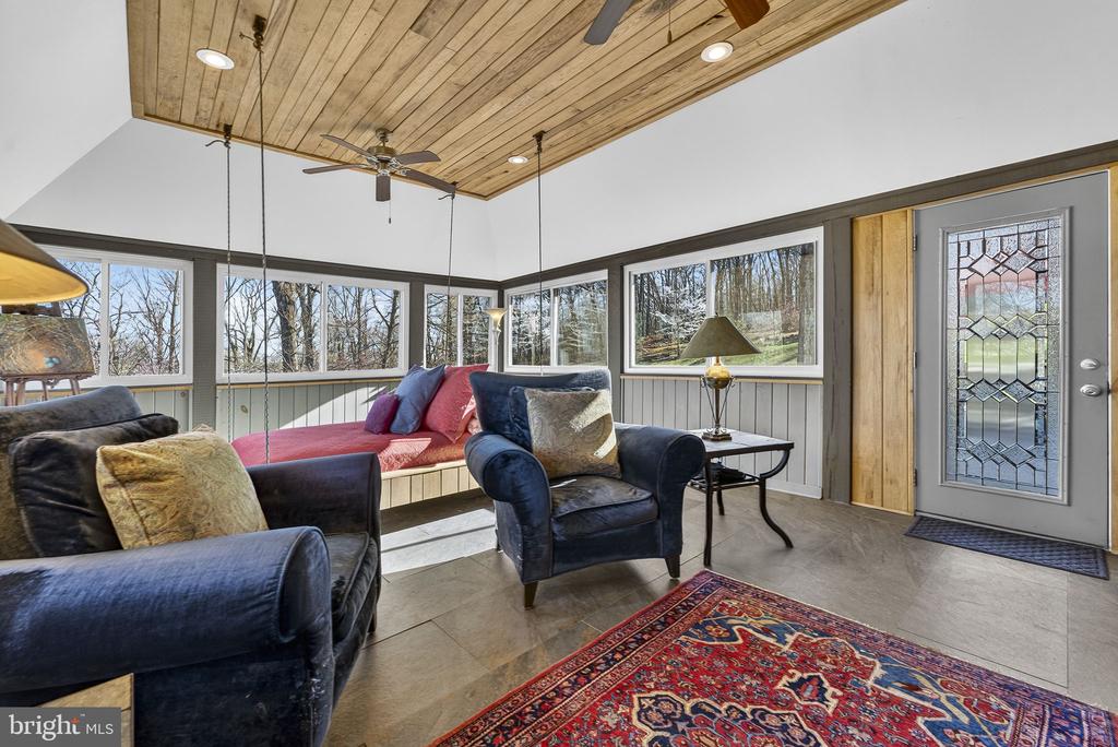 40 ANGEL KISS LN, CASTLETON, Virginia 22716, 2 Bedrooms Bedrooms, ,2 BathroomsBathrooms,Residential,40 ANGEL KISS LN,VARP2002550 MLS # VARP2002550