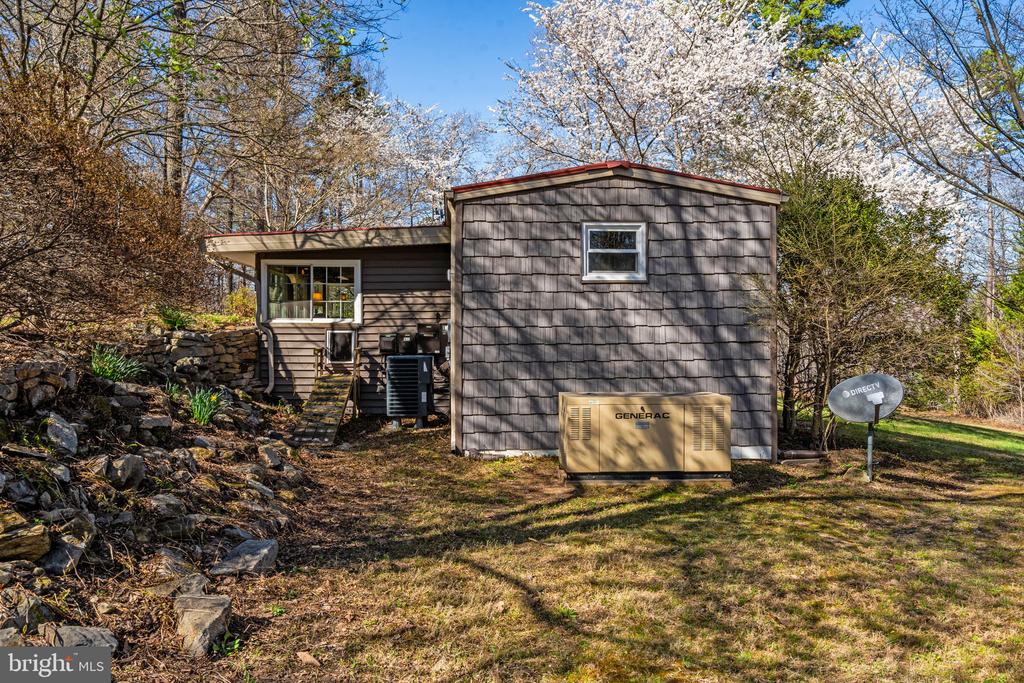 40 ANGEL KISS LN, CASTLETON, Virginia 22716, 2 Bedrooms Bedrooms, ,2 BathroomsBathrooms,Residential,40 ANGEL KISS LN,VARP2002550 MLS # VARP2002550