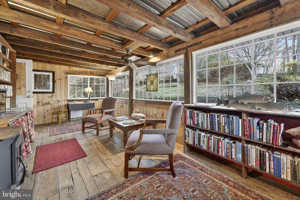 40 ANGEL KISS LN, CASTLETON, Virginia 22716, 2 Bedrooms Bedrooms, ,2 BathroomsBathrooms,Residential,40 ANGEL KISS LN,VARP2002550 MLS # VARP2002550