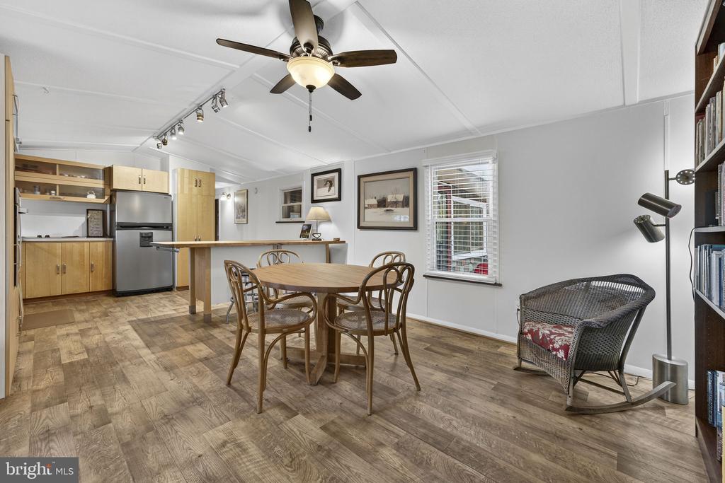 40 ANGEL KISS LN, CASTLETON, Virginia 22716, 2 Bedrooms Bedrooms, ,2 BathroomsBathrooms,Residential,40 ANGEL KISS LN,VARP2002550 MLS # VARP2002550