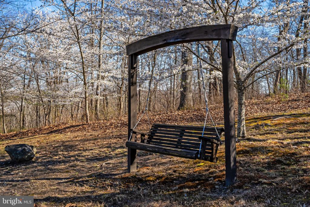 40 ANGEL KISS LN, CASTLETON, Virginia 22716, 2 Bedrooms Bedrooms, ,2 BathroomsBathrooms,Residential,40 ANGEL KISS LN,VARP2002550 MLS # VARP2002550