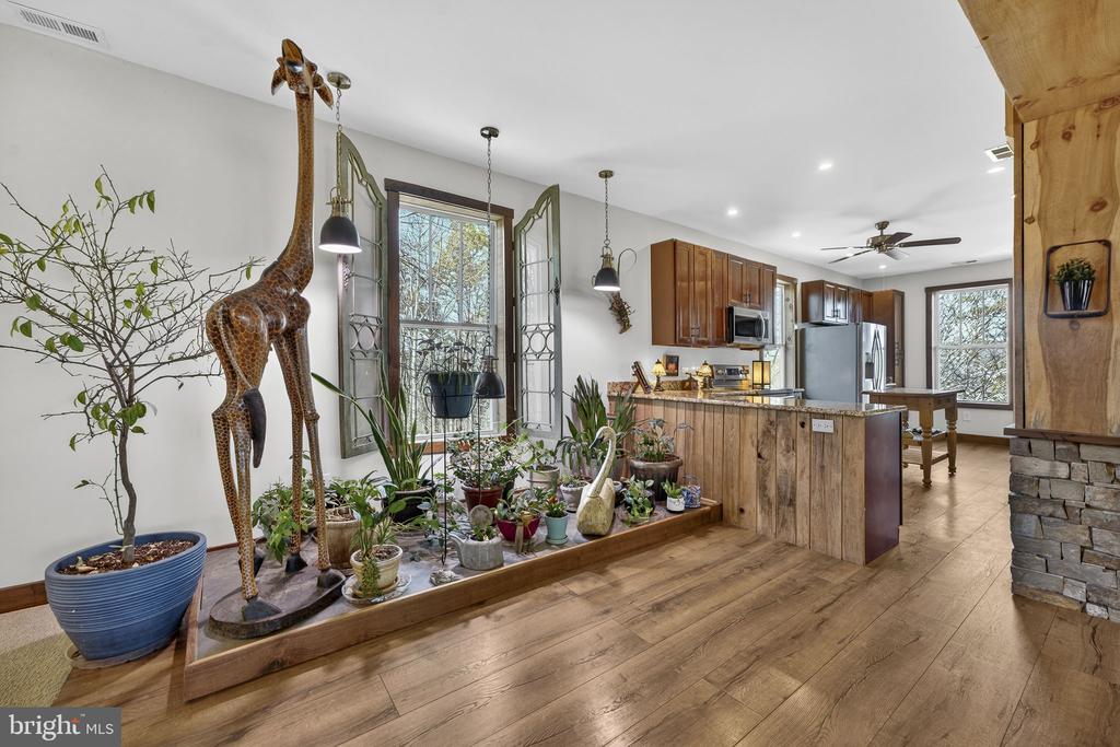 40 ANGEL KISS LN, CASTLETON, Virginia 22716, 2 Bedrooms Bedrooms, ,2 BathroomsBathrooms,Residential,40 ANGEL KISS LN,VARP2002550 MLS # VARP2002550