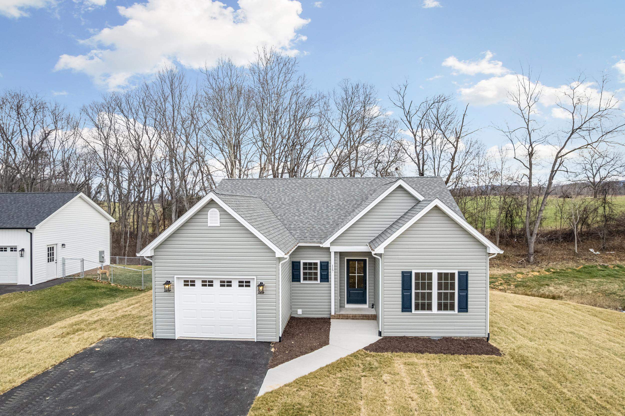 117 SPRING RIDGE DR, STUARTS DRAFT, Virginia 24477, 3 Bedrooms Bedrooms, ,2 BathroomsBathrooms,Residential,117 SPRING RIDGE DR,668751 MLS # 668751