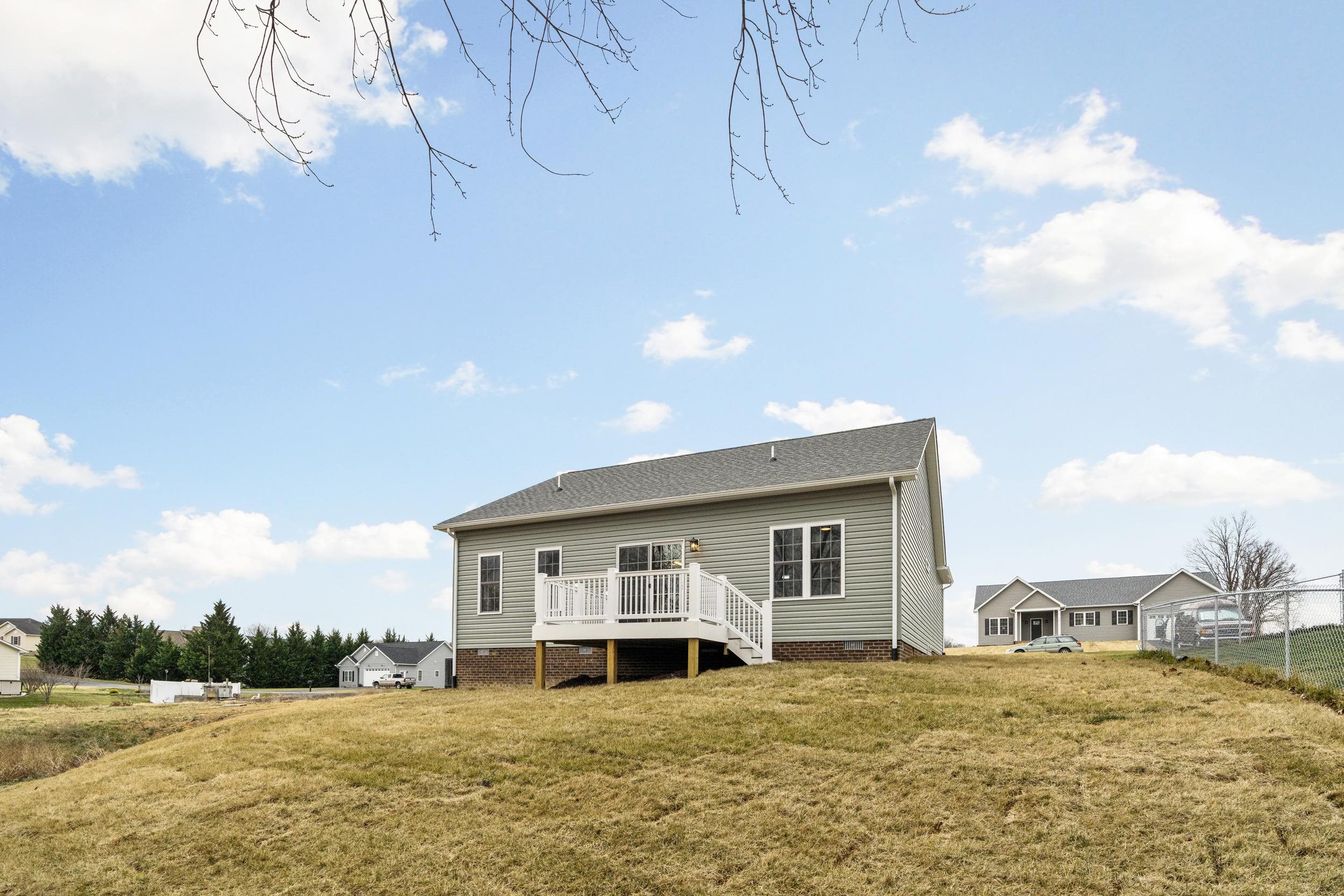 117 SPRING RIDGE DR, STUARTS DRAFT, Virginia 24477, 3 Bedrooms Bedrooms, ,2 BathroomsBathrooms,Residential,117 SPRING RIDGE DR,668751 MLS # 668751