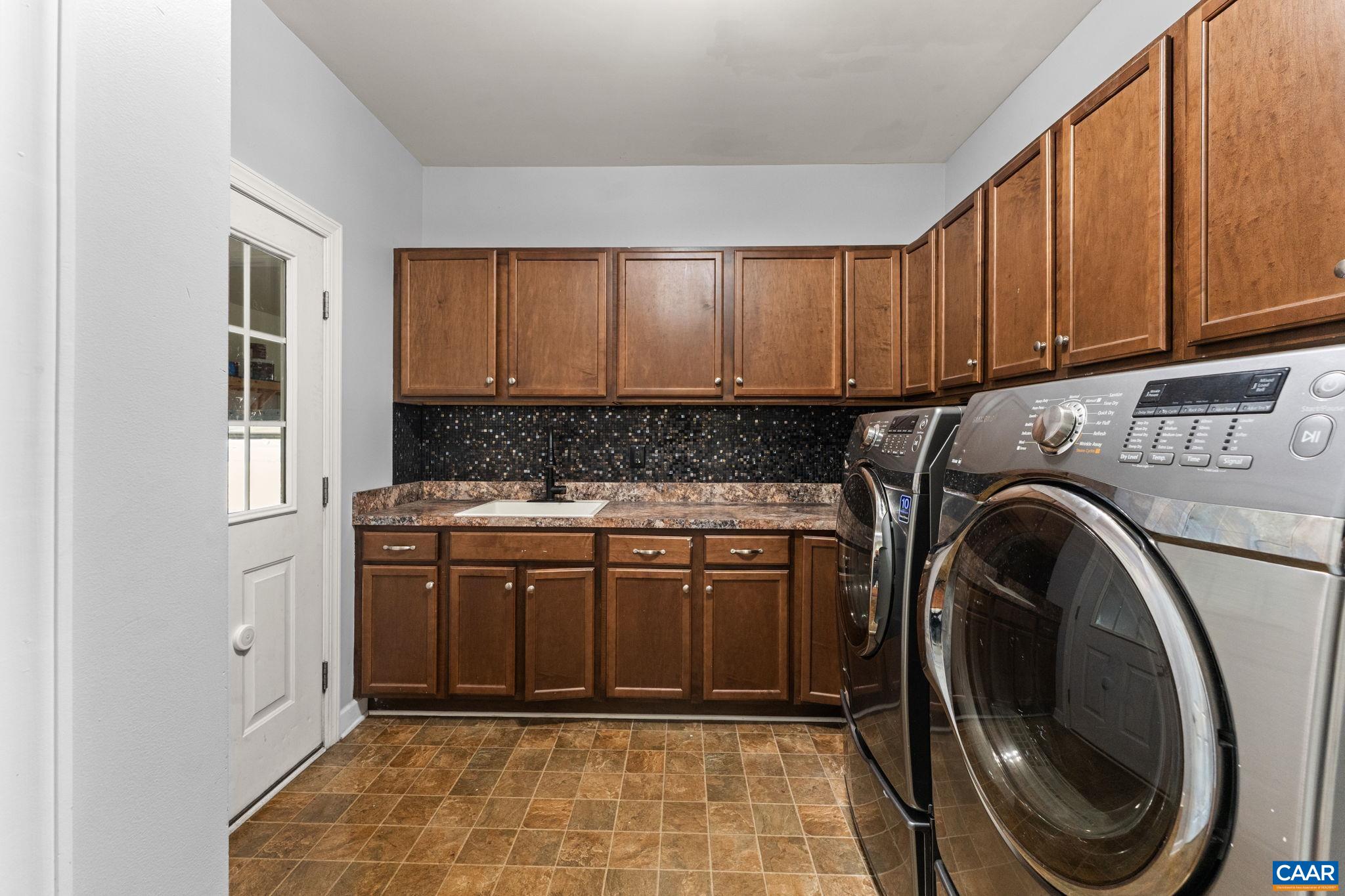 12 LONGFORD DR, RUCKERSVILLE, Virginia 22968, 4 Bedrooms Bedrooms, ,4 BathroomsBathrooms,Residential,12 LONGFORD DR,674779 MLS # 674779