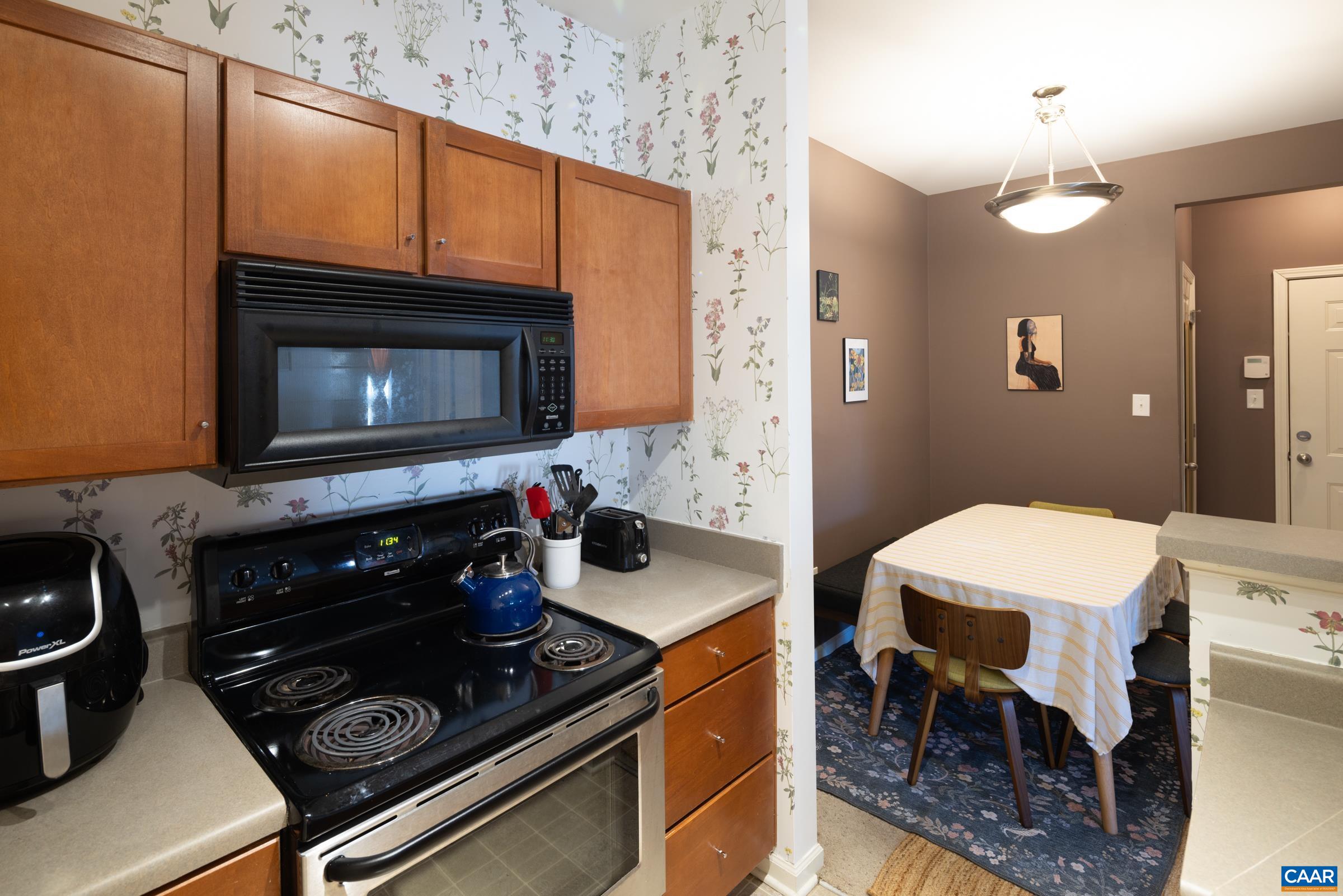 750 WALKER SQ, CHARLOTTESVILLE, Virginia 22903, 1 Bedroom Bedrooms, ,1 BathroomBathrooms,Residential,750 WALKER SQ,675031 MLS # 675031