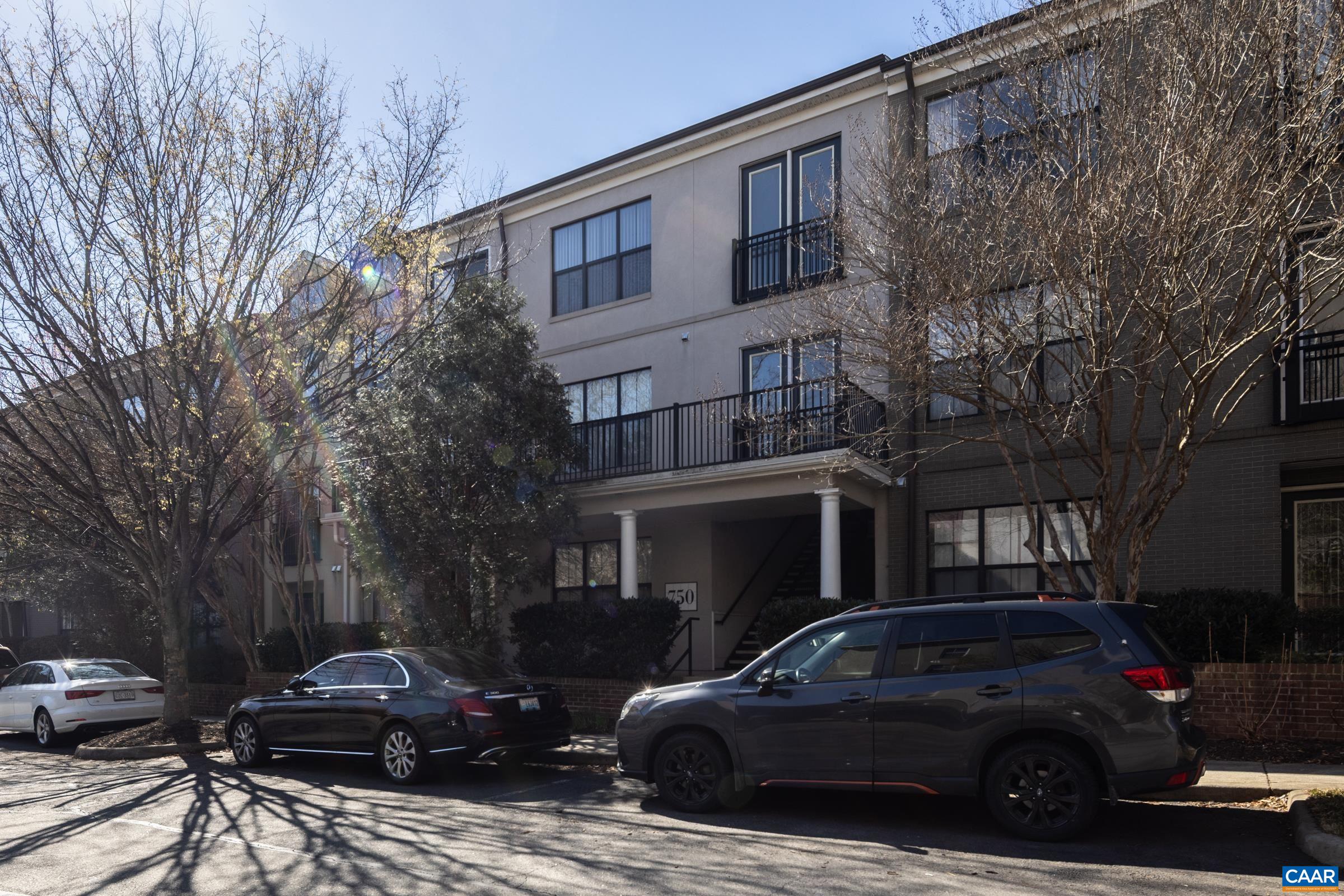 750 WALKER SQ, CHARLOTTESVILLE, Virginia 22903, 1 Bedroom Bedrooms, ,1 BathroomBathrooms,Residential,750 WALKER SQ,675031 MLS # 675031