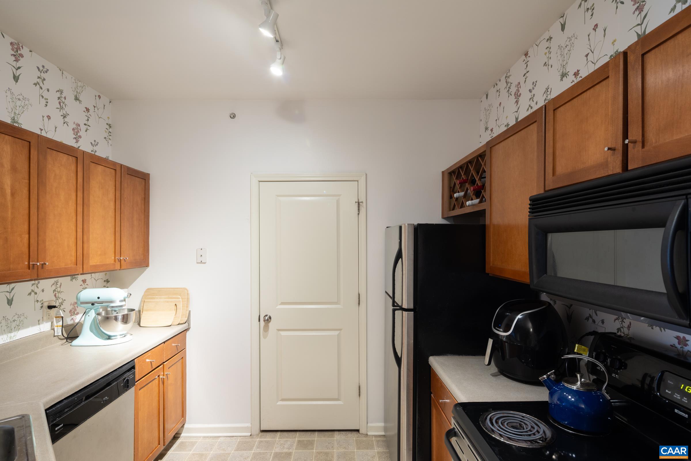 750 WALKER SQ, CHARLOTTESVILLE, Virginia 22903, 1 Bedroom Bedrooms, ,1 BathroomBathrooms,Residential,750 WALKER SQ,675031 MLS # 675031