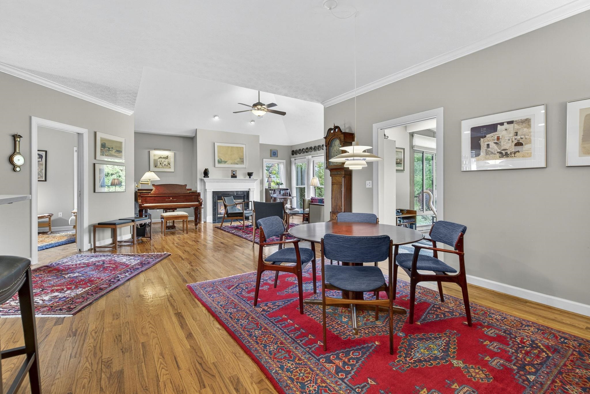 204 ROSE HILL CIR, STAUNTON, Virginia 24401, 3 Bedrooms Bedrooms, ,2 BathroomsBathrooms,Residential,204 ROSE HILL CIR,675041 MLS # 675041