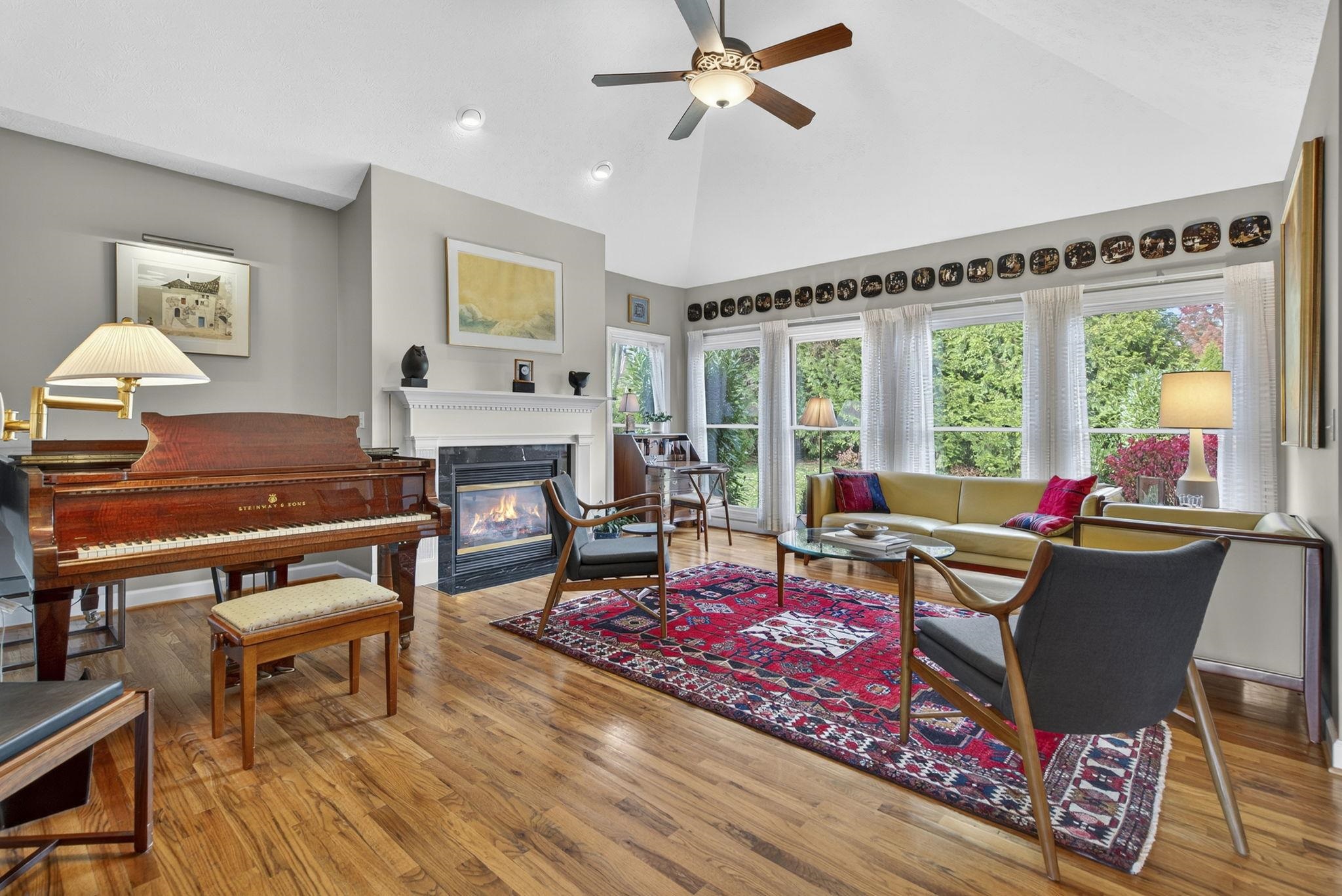 204 ROSE HILL CIR, STAUNTON, Virginia 24401, 3 Bedrooms Bedrooms, ,2 BathroomsBathrooms,Residential,204 ROSE HILL CIR,675041 MLS # 675041