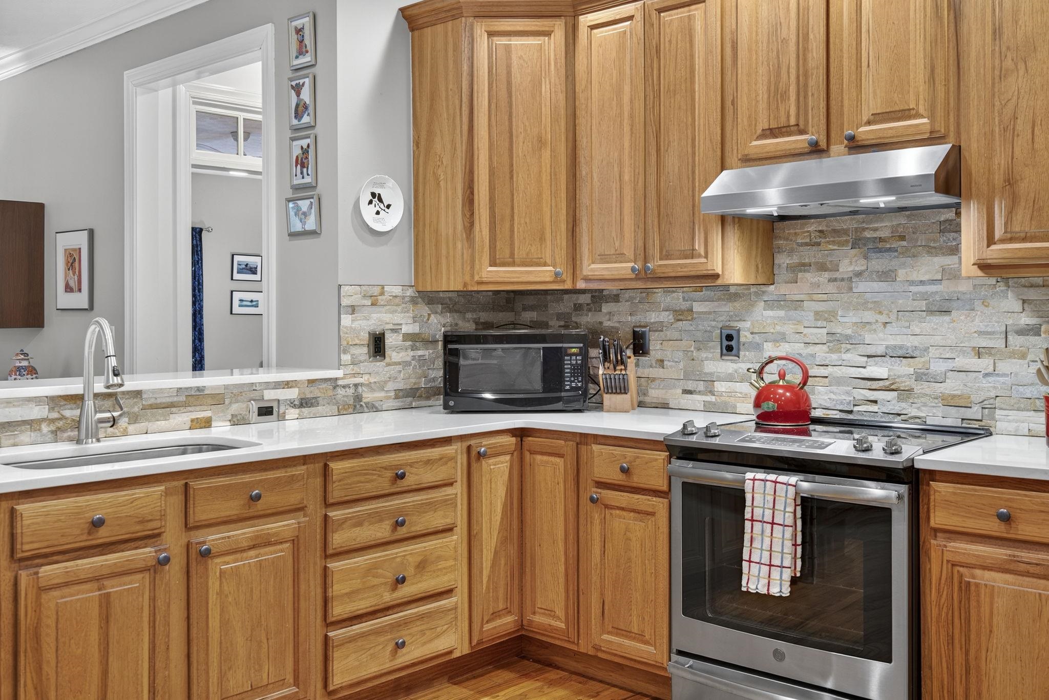 204 ROSE HILL CIR, STAUNTON, Virginia 24401, 3 Bedrooms Bedrooms, ,2 BathroomsBathrooms,Residential,204 ROSE HILL CIR,675041 MLS # 675041