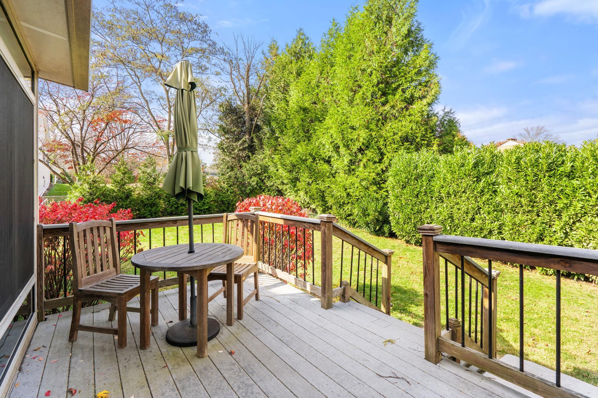 204 ROSE HILL CIR, STAUNTON, Virginia 24401, 3 Bedrooms Bedrooms, ,2 BathroomsBathrooms,Residential,204 ROSE HILL CIR,675041 MLS # 675041