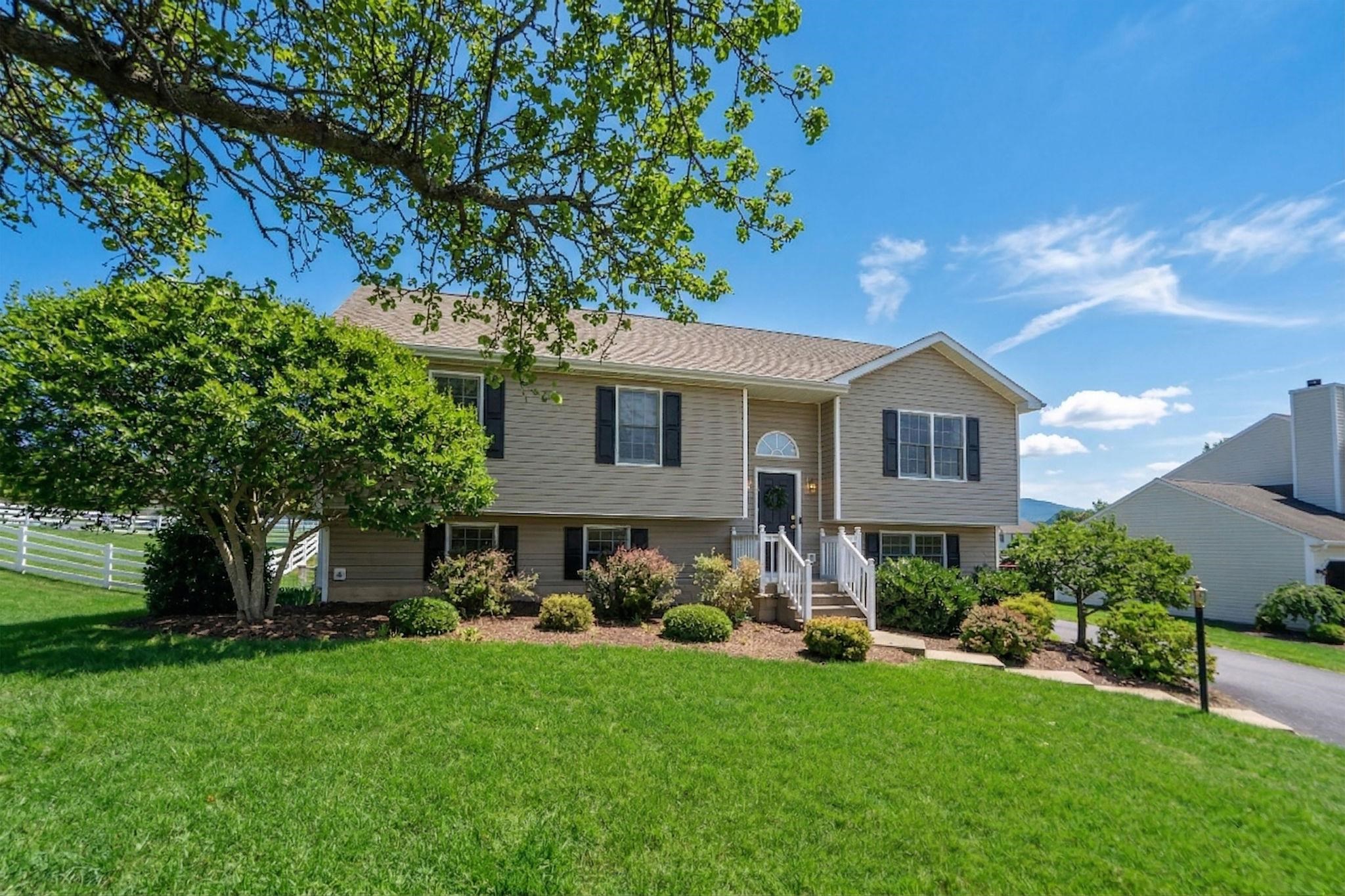 162 COLD SPRINGS RD, STUARTS DRAFT, Virginia 24477, 3 Bedrooms Bedrooms, ,2 BathroomsBathrooms,Residential,162 COLD SPRINGS RD,675042 MLS # 675042