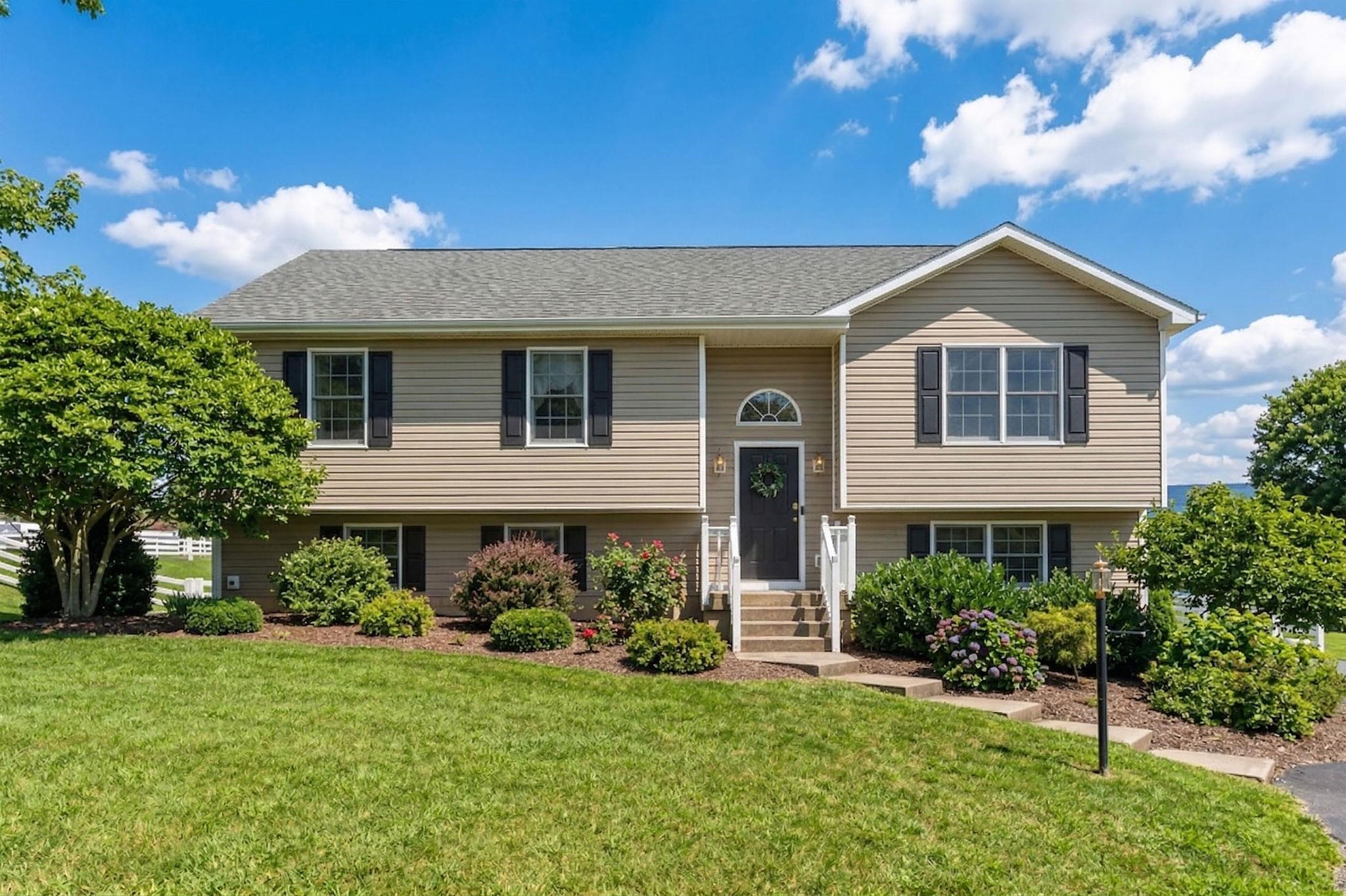 162 COLD SPRINGS RD, STUARTS DRAFT, Virginia 24477, 3 Bedrooms Bedrooms, ,2 BathroomsBathrooms,Residential,162 COLD SPRINGS RD,675042 MLS # 675042