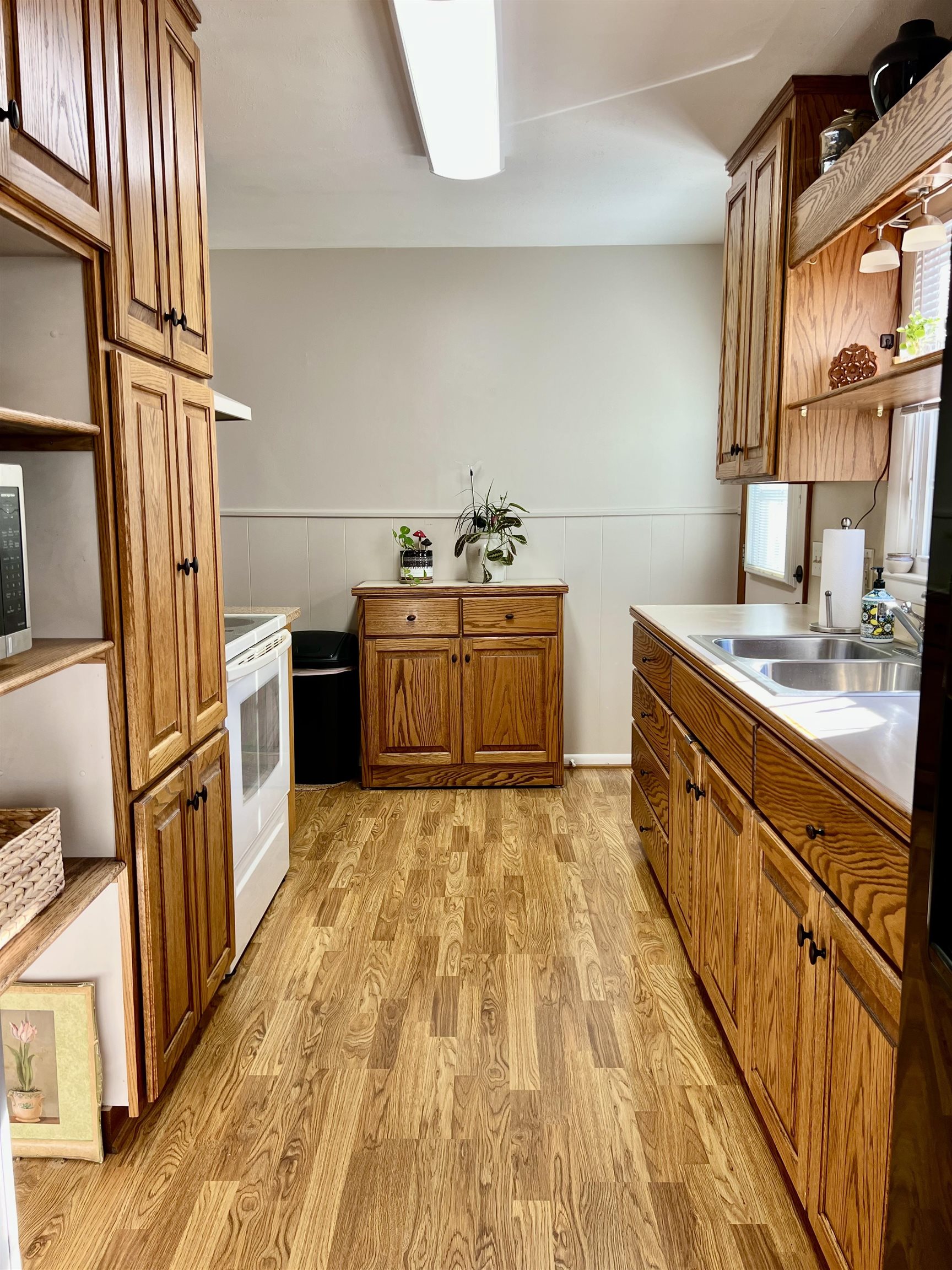 308 ANN ST, STAUNTON, Virginia 24401, 4 Bedrooms Bedrooms, ,2 BathroomsBathrooms,Residential,308 ANN ST,675046 MLS # 675046