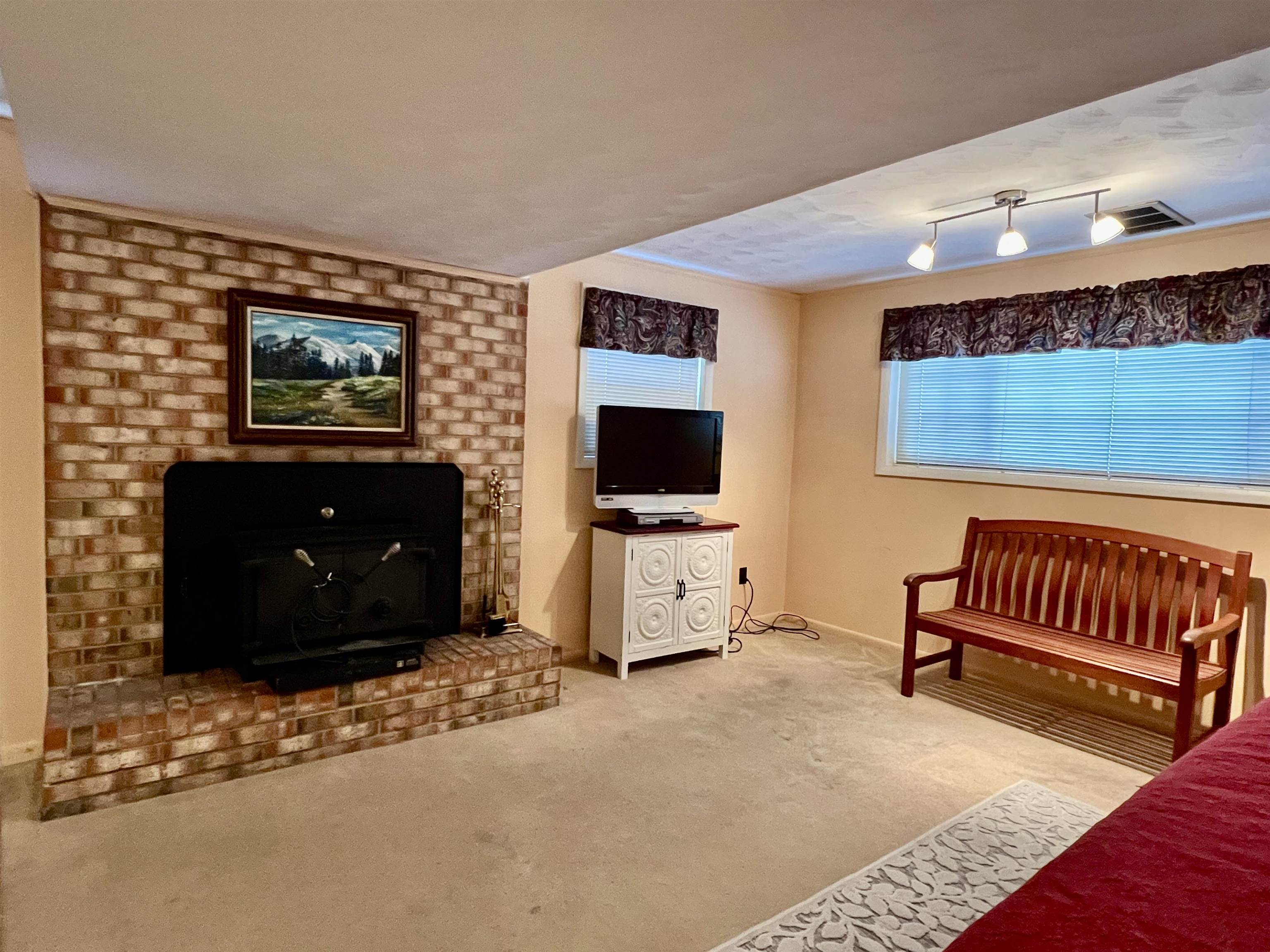 308 ANN ST, STAUNTON, Virginia 24401, 4 Bedrooms Bedrooms, ,2 BathroomsBathrooms,Residential,308 ANN ST,675046 MLS # 675046