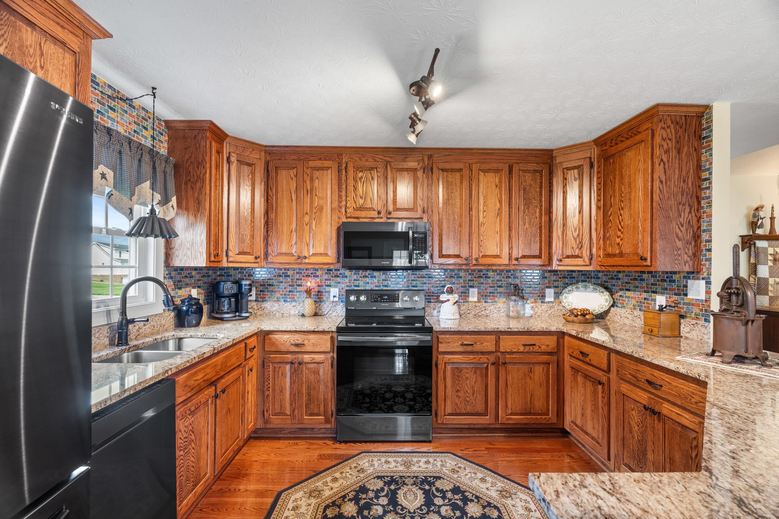 23 SLATE DR, STUARTS DRAFT, Virginia 24477, 3 Bedrooms Bedrooms, ,2 BathroomsBathrooms,Residential,23 SLATE DR,675047 MLS # 675047