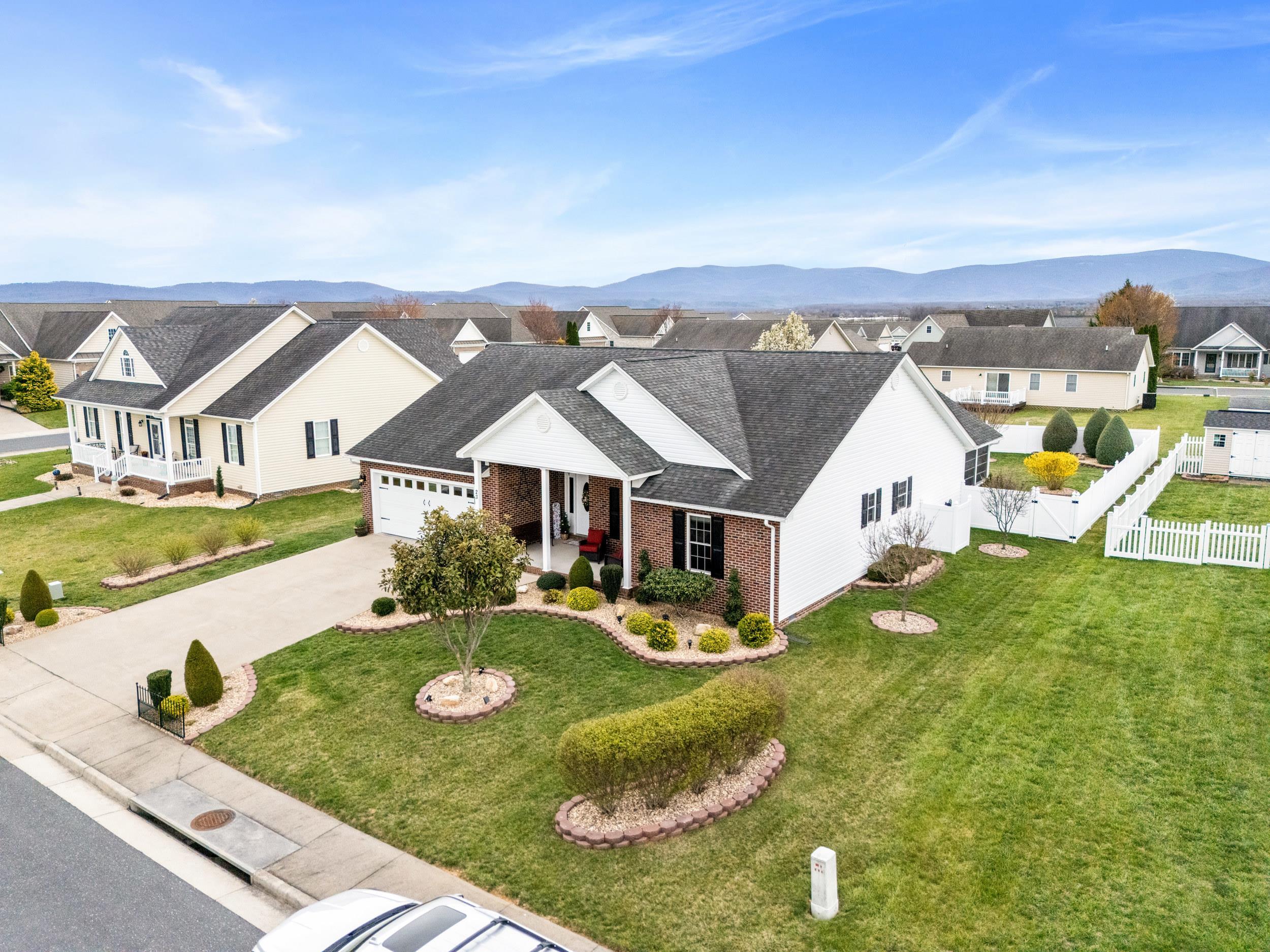 23 SLATE DR, STUARTS DRAFT, Virginia 24477, 3 Bedrooms Bedrooms, ,2 BathroomsBathrooms,Residential,23 SLATE DR,675047 MLS # 675047