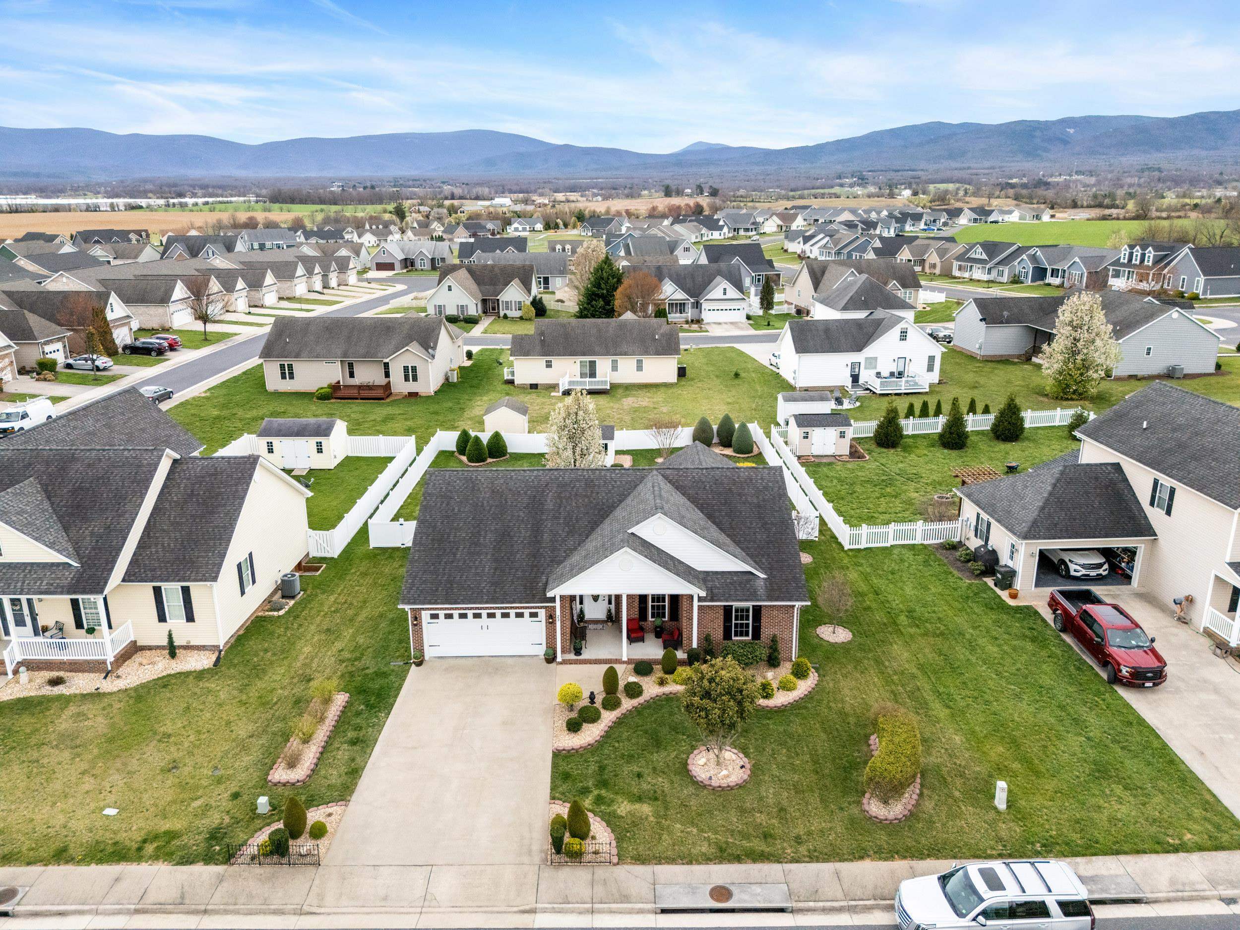 23 SLATE DR, STUARTS DRAFT, Virginia 24477, 3 Bedrooms Bedrooms, ,2 BathroomsBathrooms,Residential,23 SLATE DR,675047 MLS # 675047