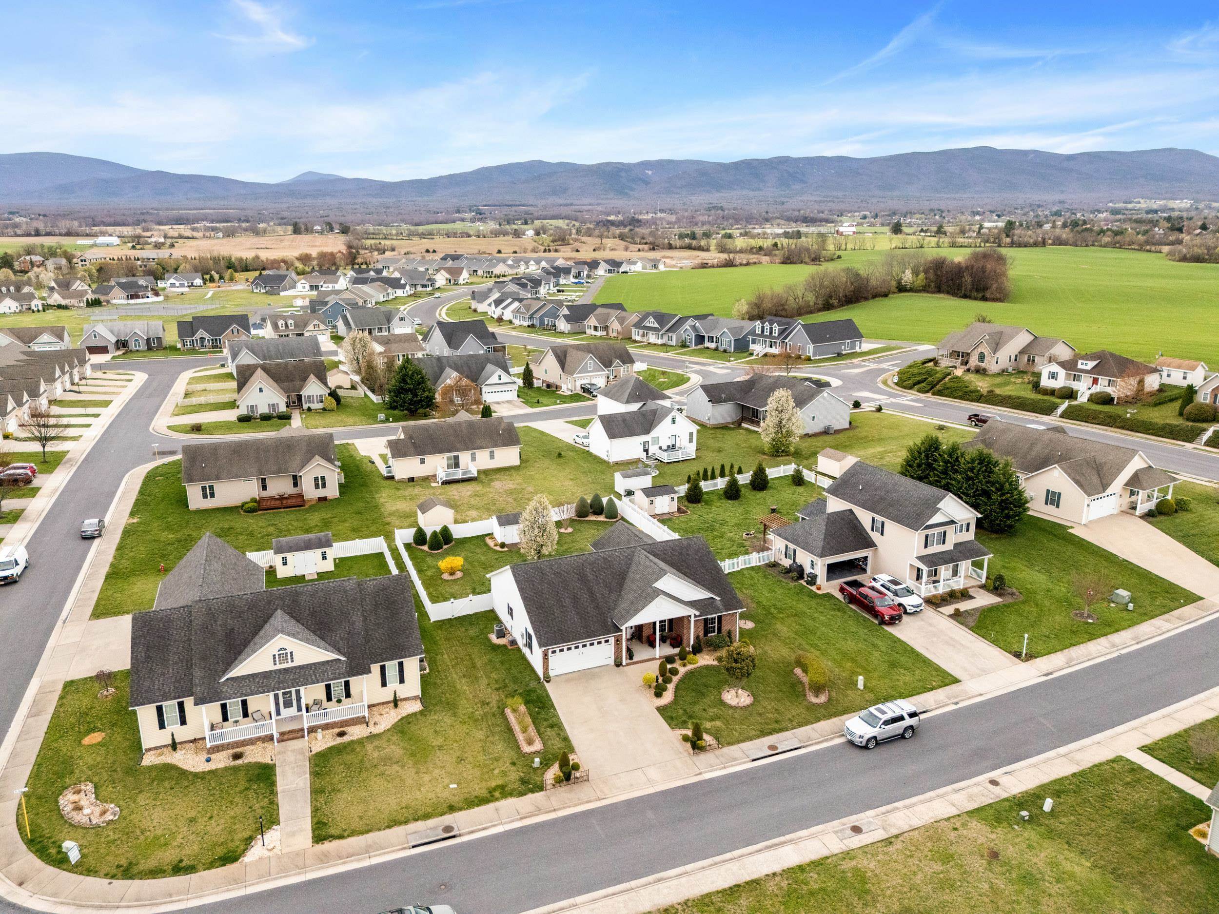 23 SLATE DR, STUARTS DRAFT, Virginia 24477, 3 Bedrooms Bedrooms, ,2 BathroomsBathrooms,Residential,23 SLATE DR,675047 MLS # 675047