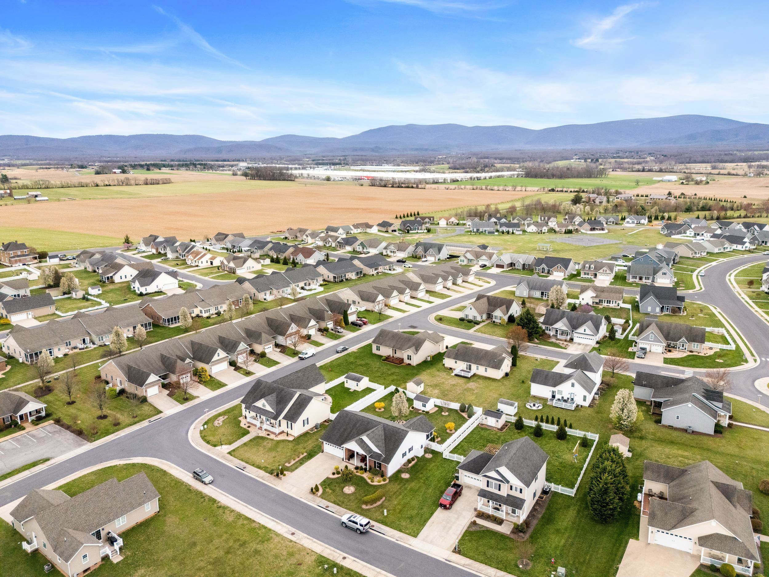 23 SLATE DR, STUARTS DRAFT, Virginia 24477, 3 Bedrooms Bedrooms, ,2 BathroomsBathrooms,Residential,23 SLATE DR,675047 MLS # 675047