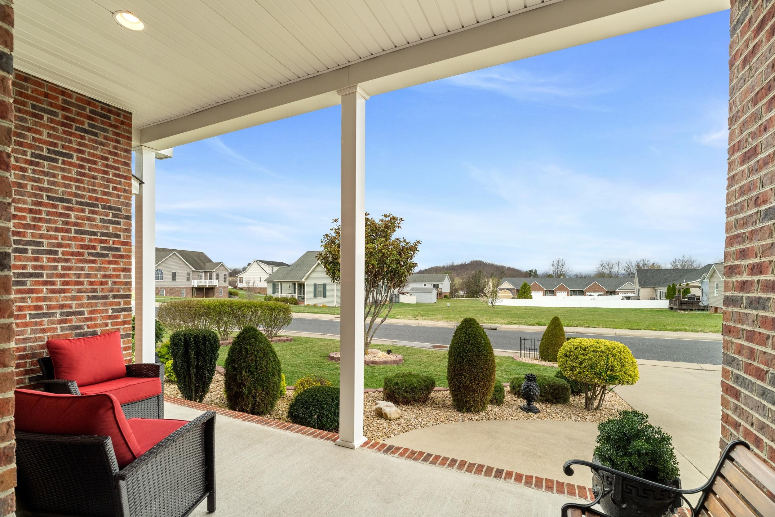 23 SLATE DR, STUARTS DRAFT, Virginia 24477, 3 Bedrooms Bedrooms, ,2 BathroomsBathrooms,Residential,23 SLATE DR,675047 MLS # 675047